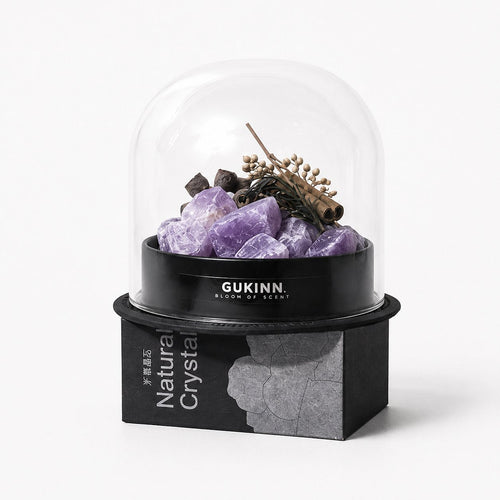 Glass aromatherapy dome with amethyst crystals